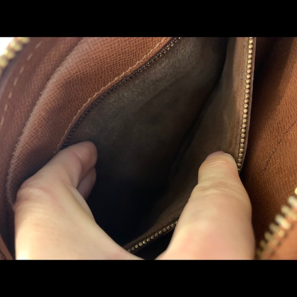 Louis Vuitton Jeune Fille MM Bag - Picture 8 of 11